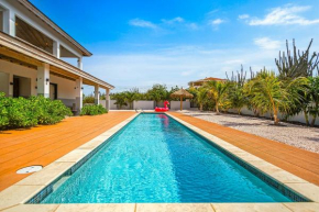 Luxurious OCEAN VIEW Getaway